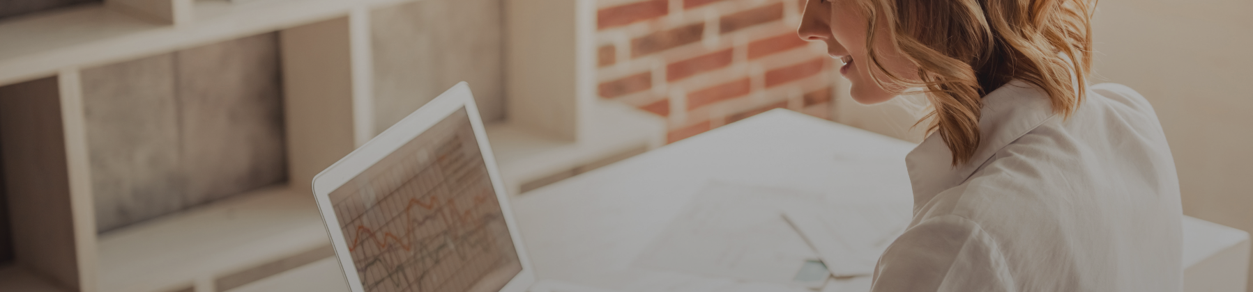Room Rental vs. Subcontractor Agreements for Beauty Businesses: Which One is Right for You? | Foundd Legal