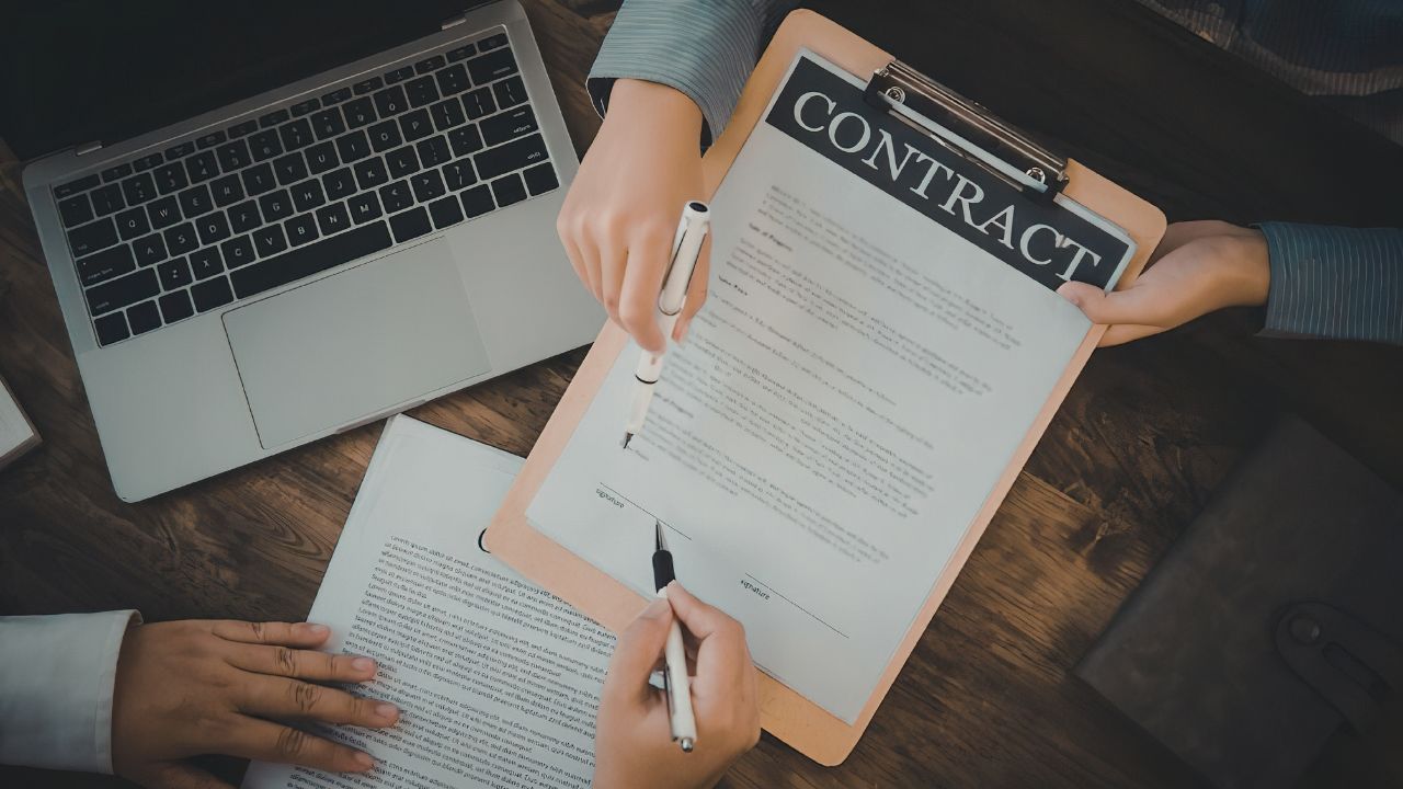 Contracts and agreements for businesses